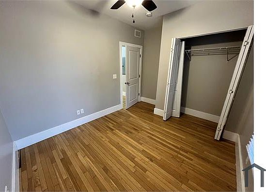 4th image of 1721 Perry St
