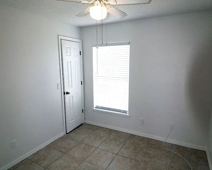 7616 Pine Nest Ct — Photo 14