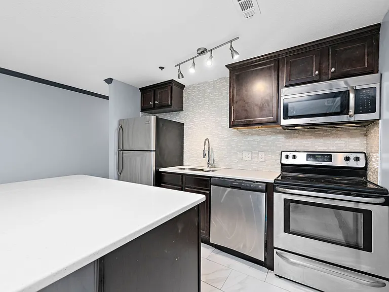 4544 Summit St — Photo 119