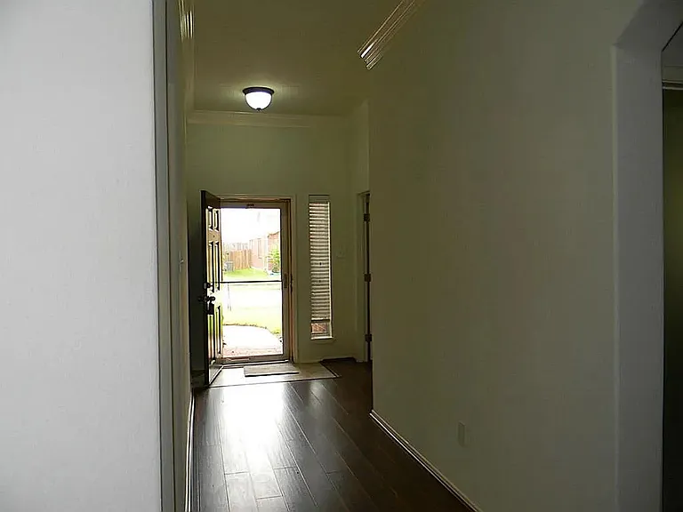 21515 Colton Cove Dr — Photo 2