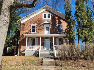 413 3rd St SW #2W, Mount Vernon, IA 52314