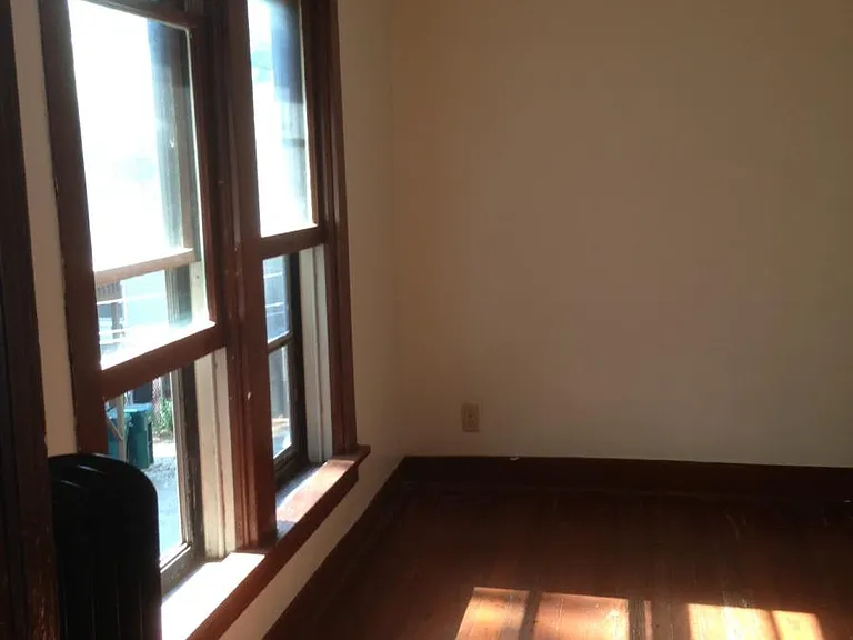 802 Grand Ave #5 — Photo 3