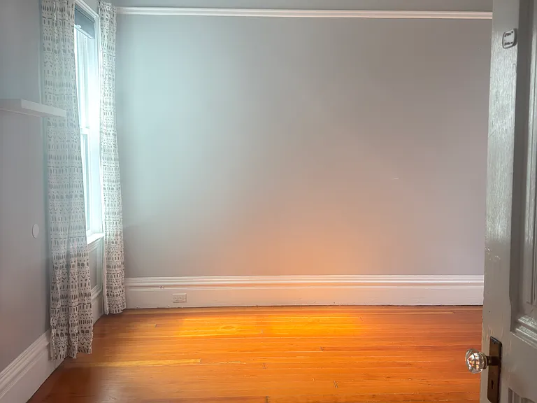 838 Shrader St #2 — Photo 7