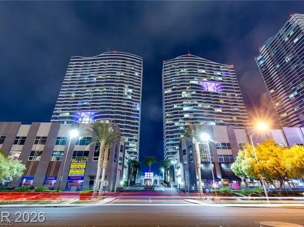 4575 Dean Martin Dr, Las Vegas, NV