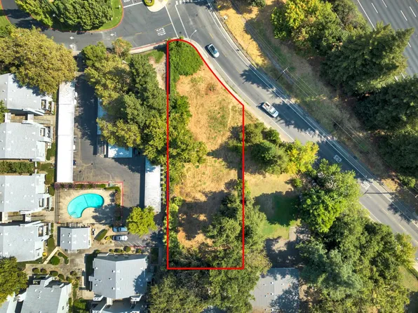 Riverside Blvd, Sacramento, CA 95822