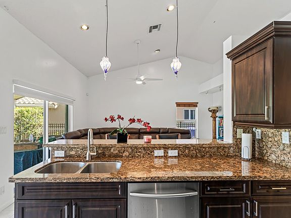 5th image of 10025 NW 47th Street