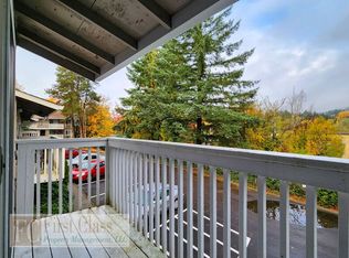5704 SW Beaverton Hillsdale Hwy #15, Portland, OR 97221