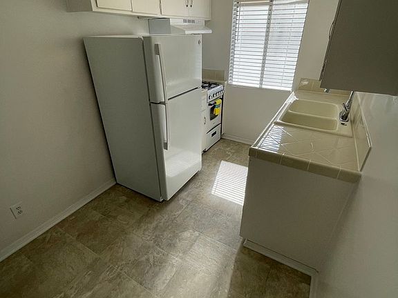 3rd image of 3502 1st Ave APT 5