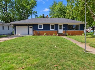 439 N 8th St, River Falls, WI 54022
