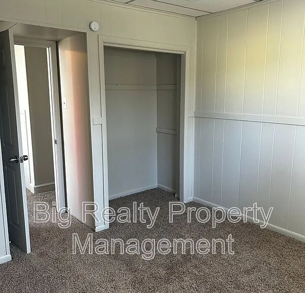 40 E 3rd St #1 — Photo 9