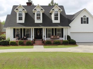 820 Plantation Dr, Adel, GA 31620