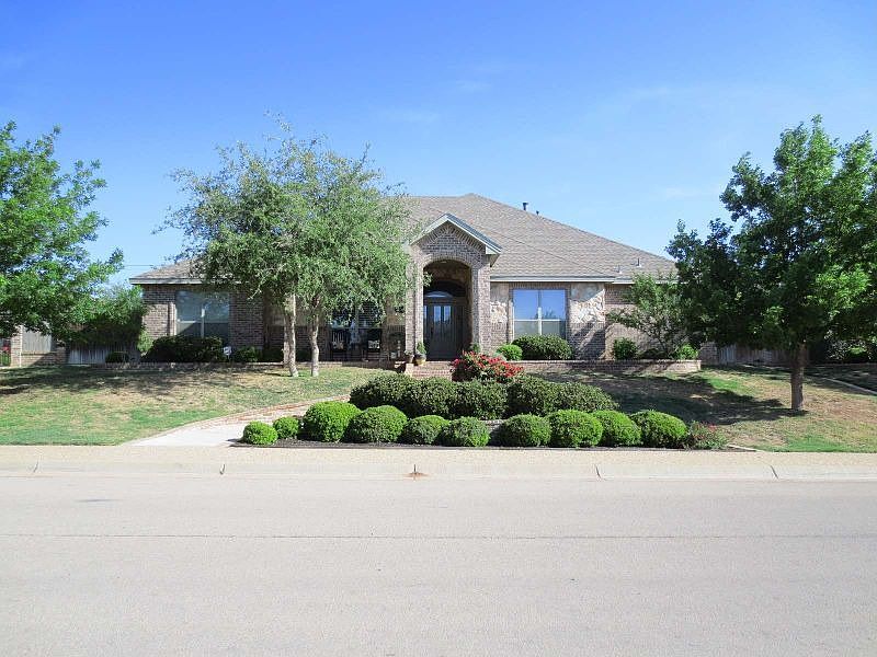 1st image of 4604 Hilltop Dr