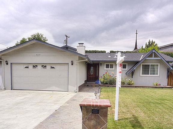3rd image of 3555 Notre Dame Dr