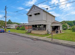 916 William St, Taylor, PA 18517