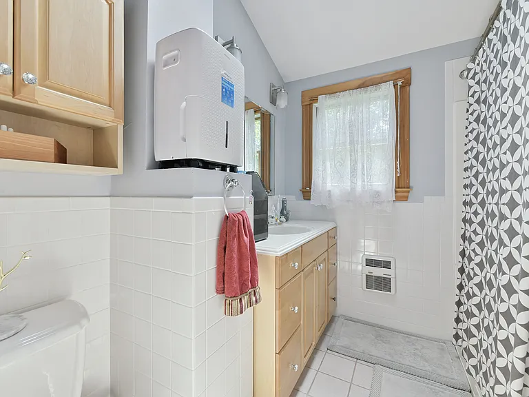 55 McCormack Ave — Photo 20