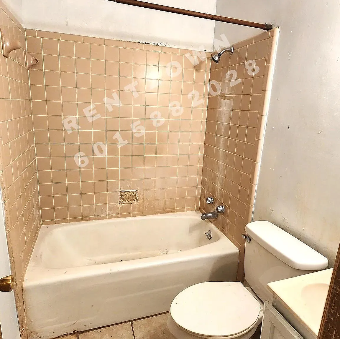 310 West Ray Drive - 1 — Photo 4
