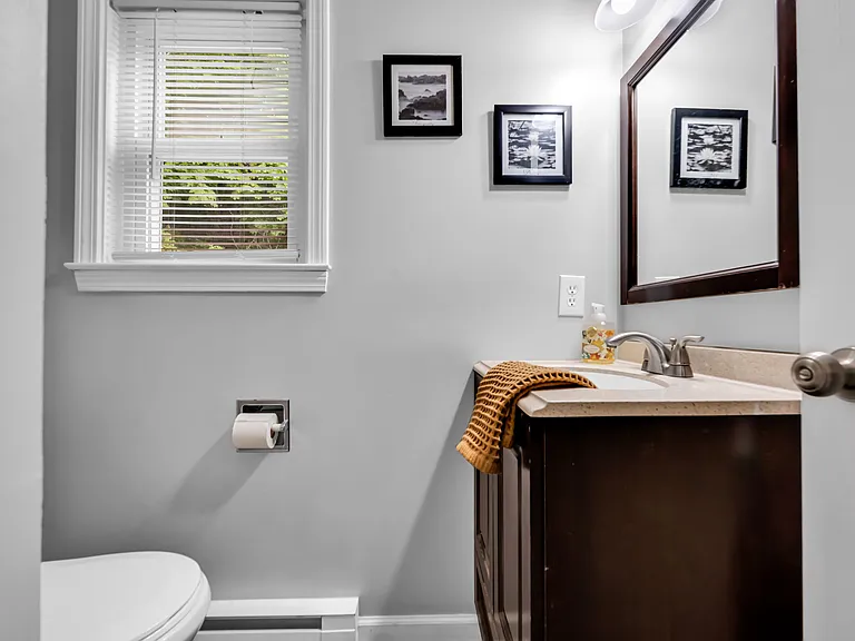 71 Arthur St #1 — Photo 4