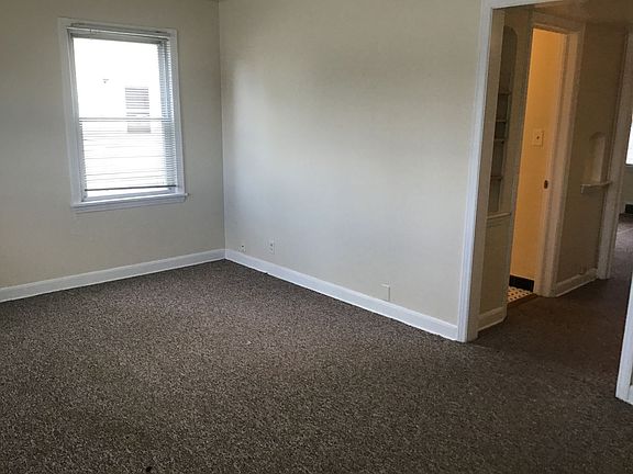 5th image of 4810 N Santa Monica Blvd APT 2