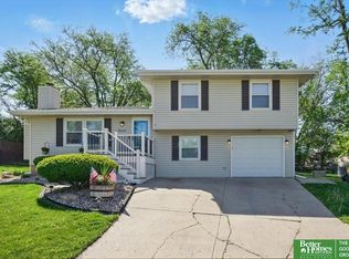 3005 Duane Ave, Bellevue, NE 68123
