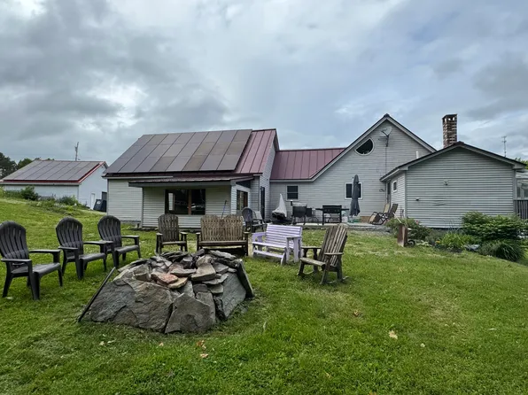 10 Tower Road, Liberty, ME 04949