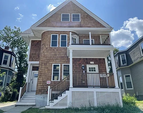 14 Weld Ave Photo 1