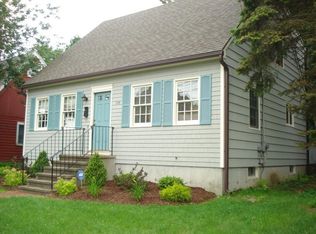 125 Woodcrest Ave, Stratford, CT 06614
