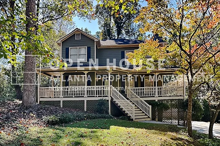 3 bed, 2.5 bath, 2668 sqft, $2,200 — Photo 1