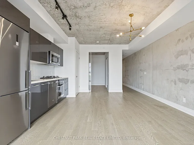 608 Richmond St W #719 — Photo 17