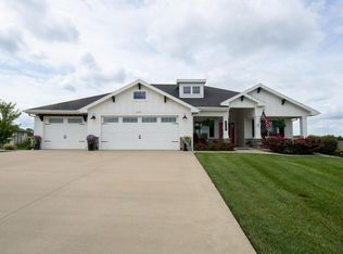 2701 Twin Lakes Dr, Emporia, KS 66801