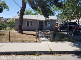 920 Barlow St #A-B, Bakersfield, CA