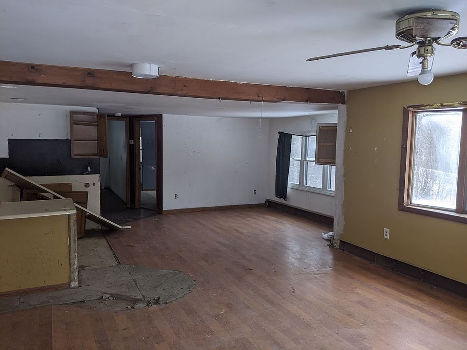 Additional Living Room