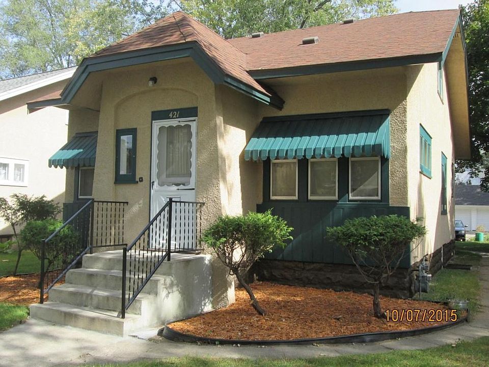 421 22ND ST S 003
