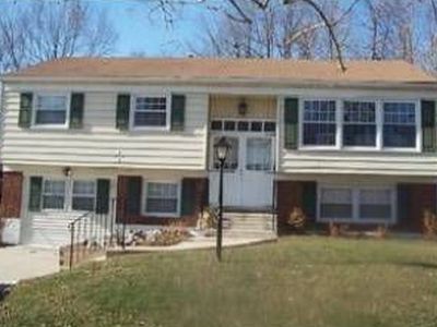 318 Justice Dr, Carneys Point, NJ, 08069