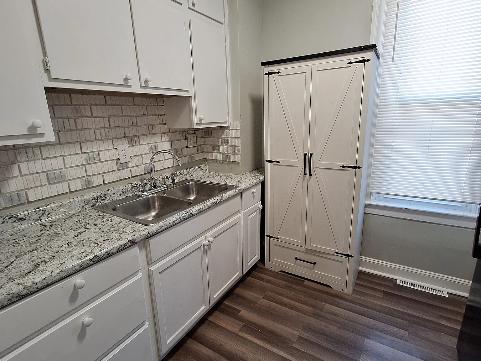 2 bed, 1166 sqft, $1,080 — Photo 3