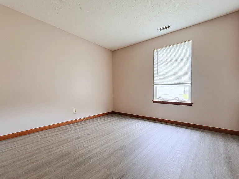 3220 Hunter Rd — Photo 11
