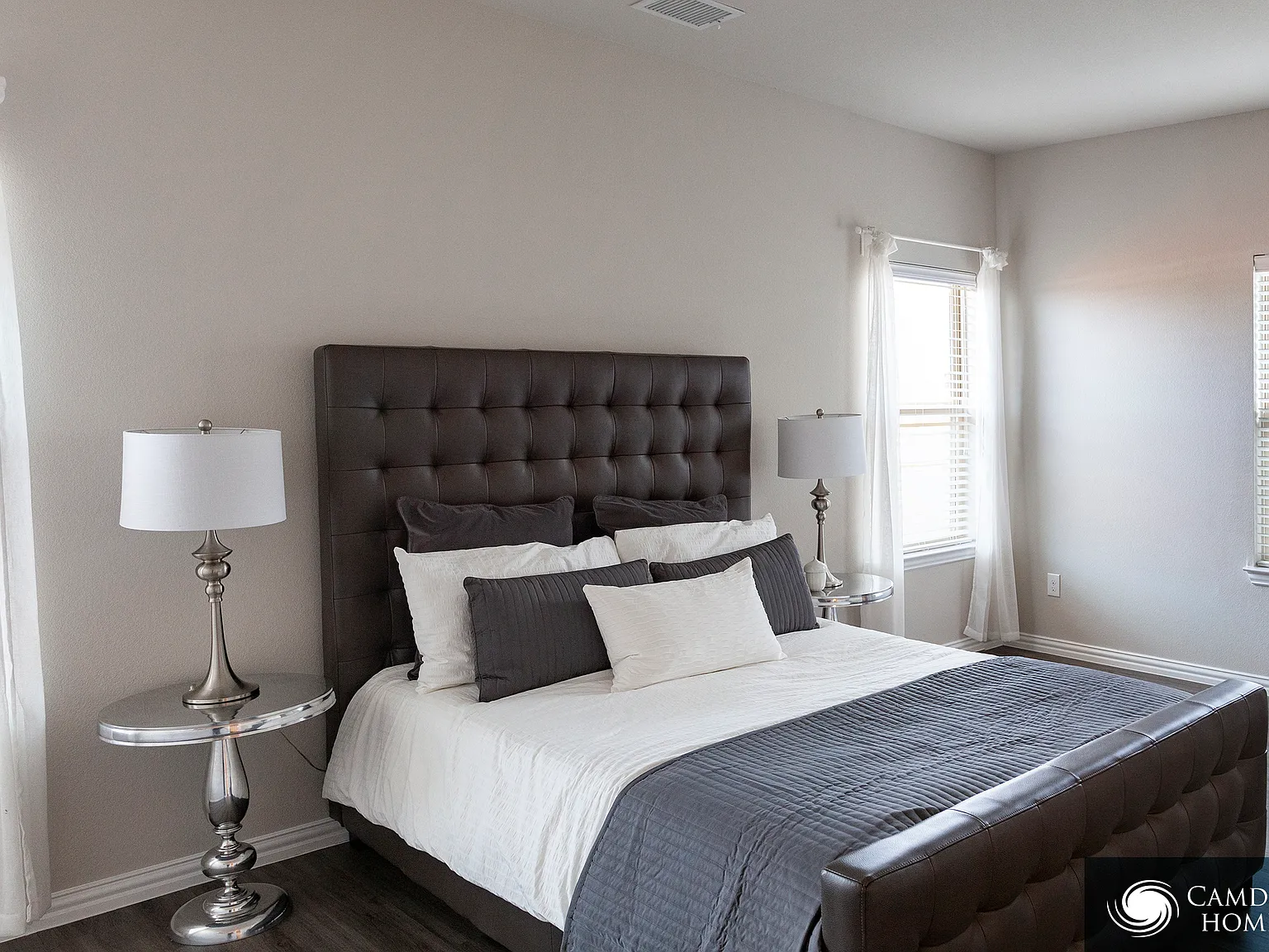 10930 Meadow Creek Drive — Photo 2