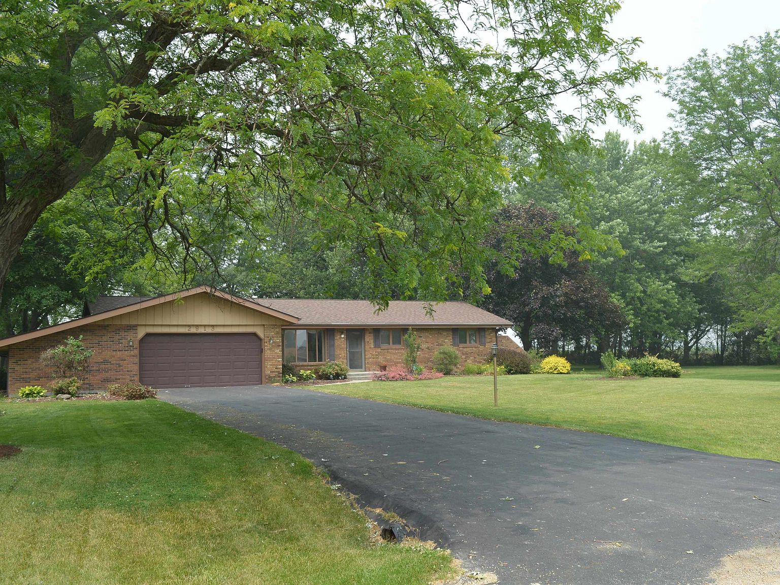 2913 Betty Ln, Winnebago, IL 61088 Zillow