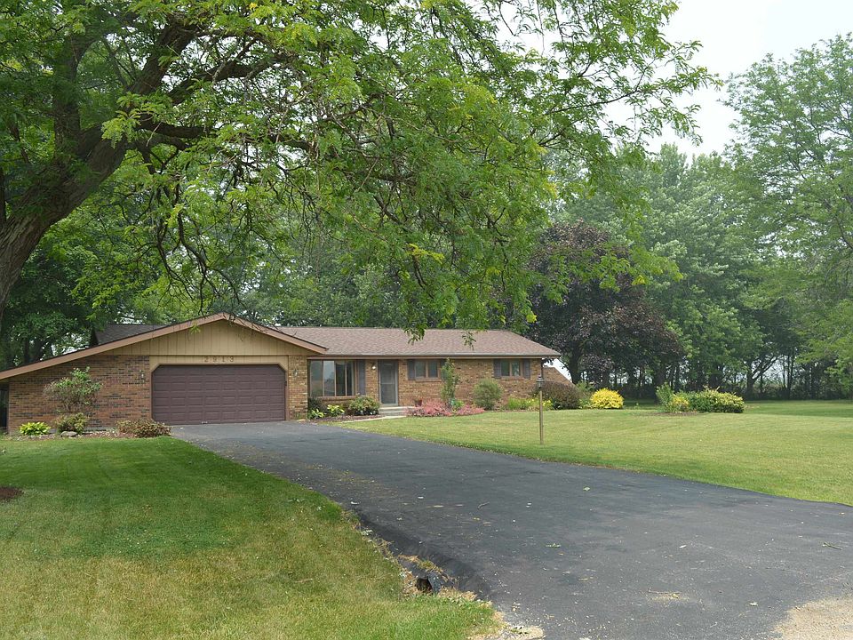 1st image of 2913 Betty Ln #Townhouse