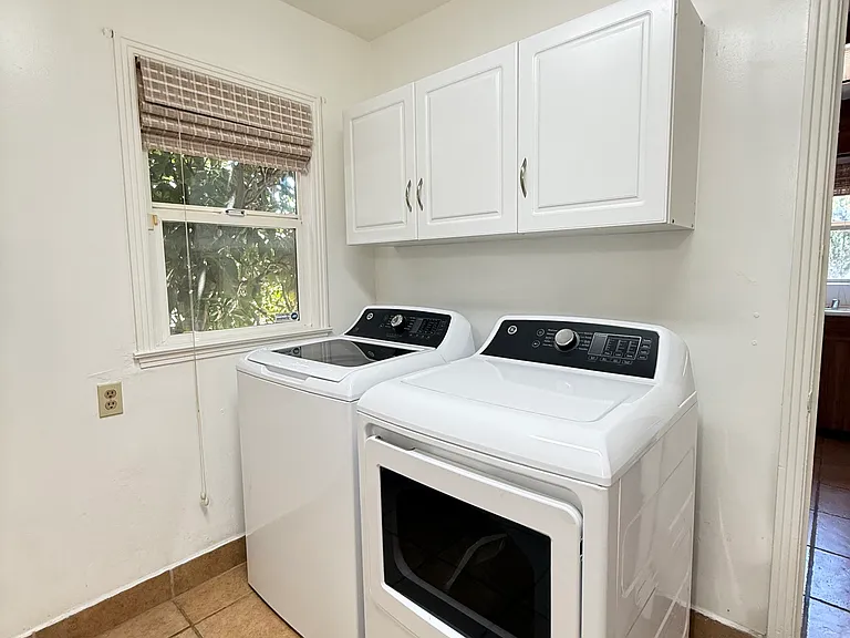 Washer and dryer included