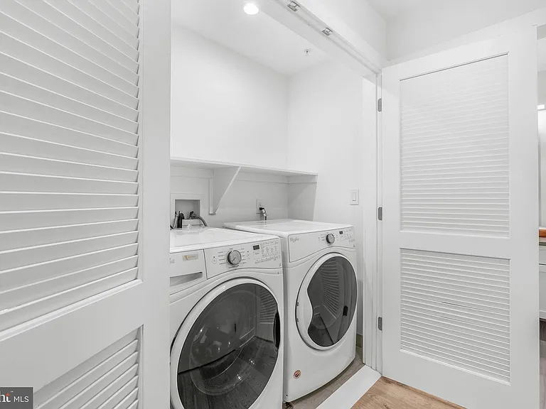 237 N 23rd St #1 — Photo 37