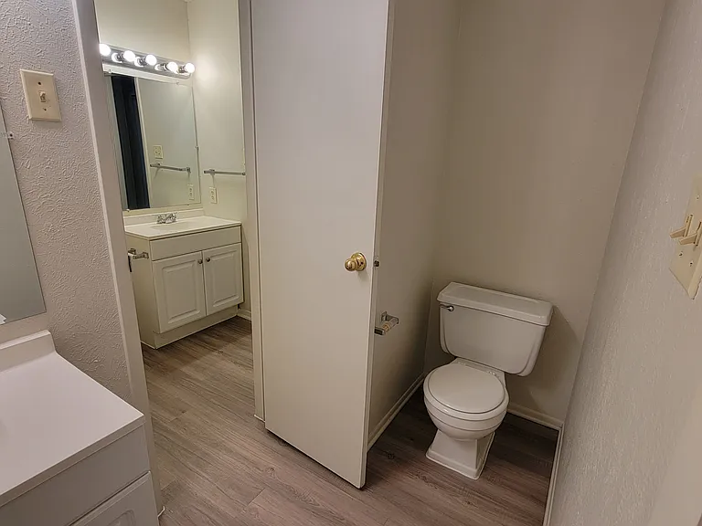 2418 Patrick Henry St #A — Photo 8
