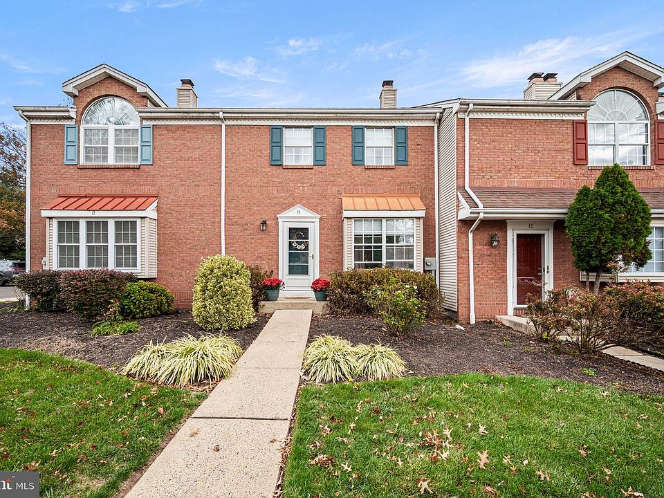1st image of 11 Linden Ct