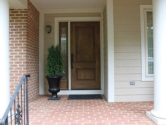 2nd image of 2919 Tamarack Trl