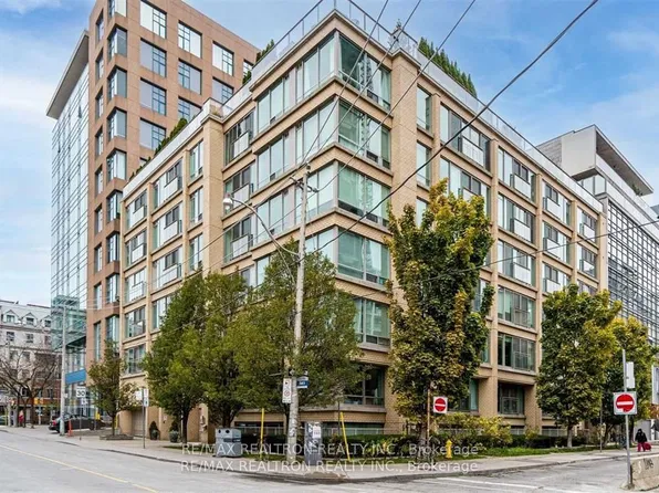 50 Camden St #308, Toronto, ON M5V 3N1