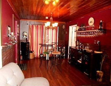 4th image of 8437 Garnet Dr