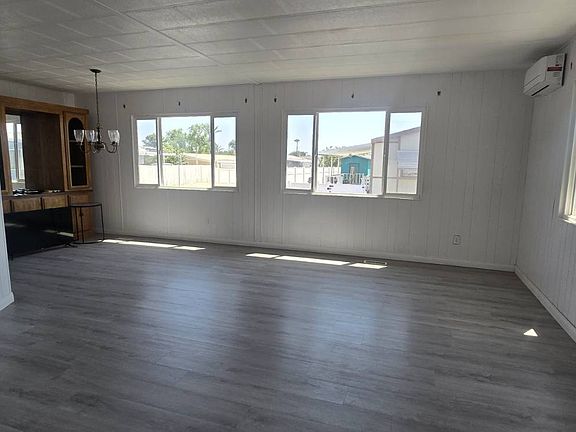 4th image of 3825 Crestmore Rd #372