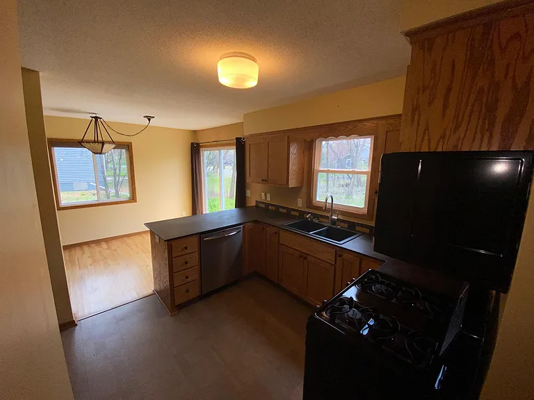 23945 Smithtown Rd — Photo 14