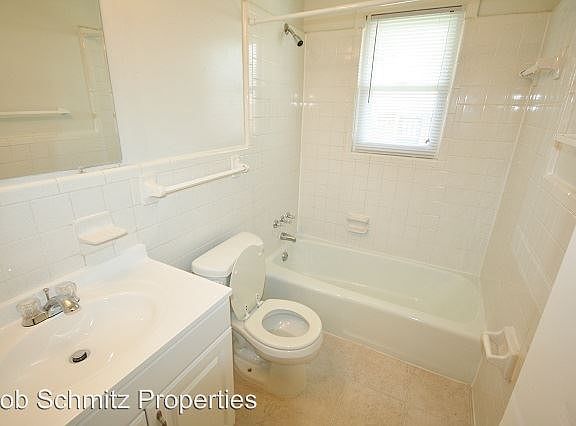 5th image of 2010 Jersey Ave APT B