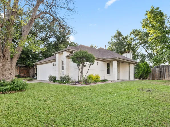 2403 Beverly Hills Ln, Mesquite, TX 75150