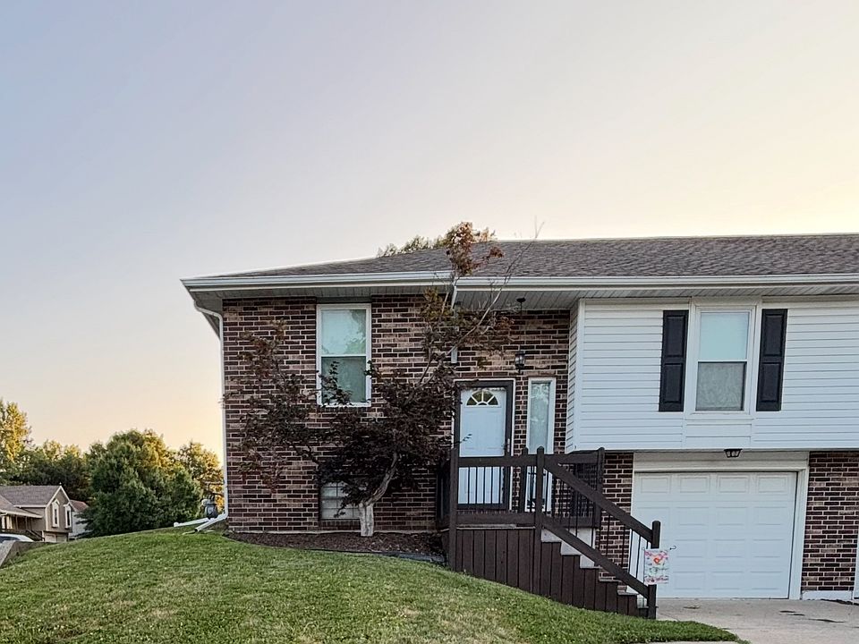 1st image of 3700 NE Independence Ave